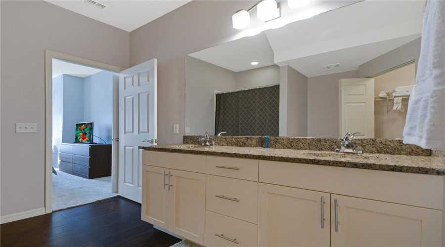 KISSIMMEE, Florida 34747, 3 Bedrooms Bedrooms, ,2 BathroomsBathrooms,Residential,For Sale,SHINE,0,MFRS5155518
