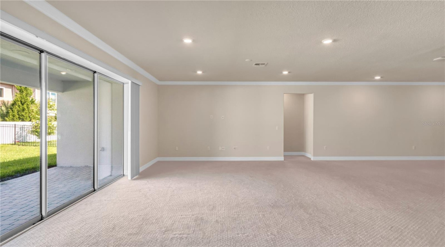 ORLANDO, Florida 32836, 6 Bedrooms Bedrooms, ,4 BathroomsBathrooms,Residential,For Sale,HANGING VINE,0,MFRO6431348