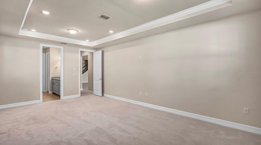 ORLANDO, Florida 32836, 6 Bedrooms Bedrooms, ,4 BathroomsBathrooms,Residential,For Sale,HANGING VINE,0,MFRO6431348