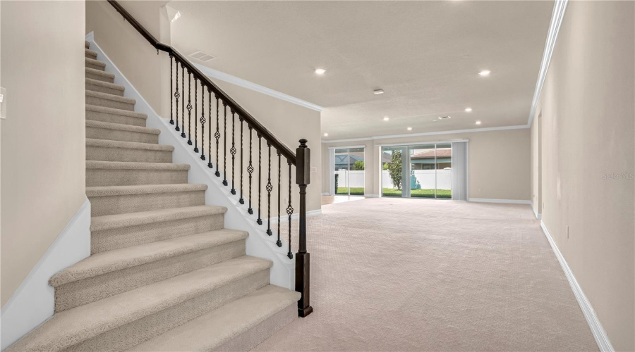 ORLANDO, Florida 32836, 6 Bedrooms Bedrooms, ,4 BathroomsBathrooms,Residential,For Sale,HANGING VINE,0,MFRO6431348