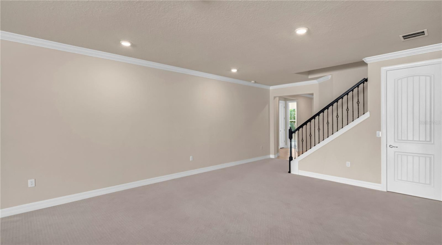 ORLANDO, Florida 32836, 6 Bedrooms Bedrooms, ,4 BathroomsBathrooms,Residential,For Sale,HANGING VINE,0,MFRO6431348