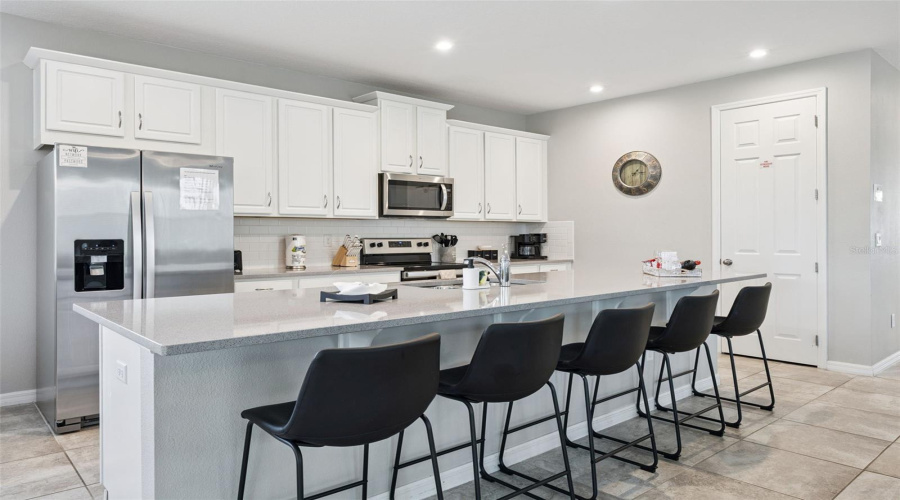 KISSIMMEE, Florida 34747, 6 Bedrooms Bedrooms, ,4 BathroomsBathrooms,Residential,For Sale,AMELIA DOWNS,0,MFRS5155573