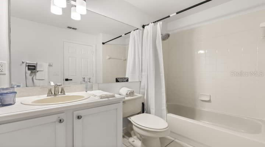 KISSIMMEE, Florida 34747, 4 Bedrooms Bedrooms, ,3 BathroomsBathrooms,Residential,For Sale,ONEIDA,0,MFRO6433486