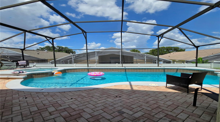 KISSIMMEE, Florida 34747, 4 Bedrooms Bedrooms, ,3 BathroomsBathrooms,Residential,For Sale,ONEIDA,0,MFRO6433486