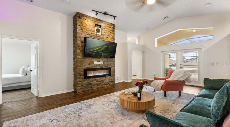 KISSIMMEE, Florida 34747, 4 Bedrooms Bedrooms, ,3 BathroomsBathrooms,Residential,For Sale,ONEIDA,0,MFRO6433486