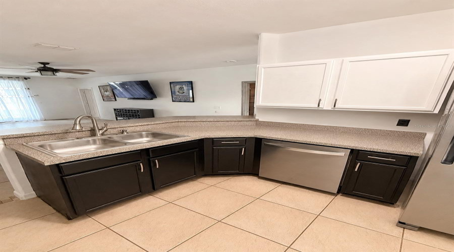 DAVENPORT, Florida 33837, 5 Bedrooms Bedrooms, ,3 BathroomsBathrooms,Residential,For Sale,SIGMUND,0,MFRS5155527
