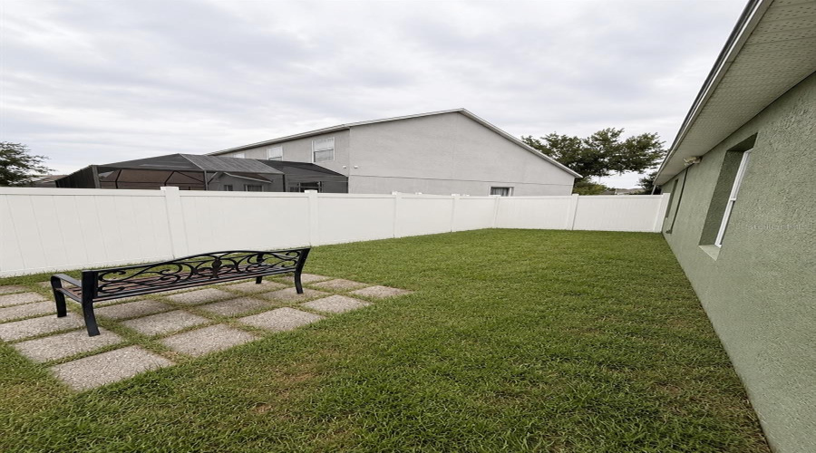 DAVENPORT, Florida 33837, 5 Bedrooms Bedrooms, ,3 BathroomsBathrooms,Residential,For Sale,SIGMUND,0,MFRS5155527
