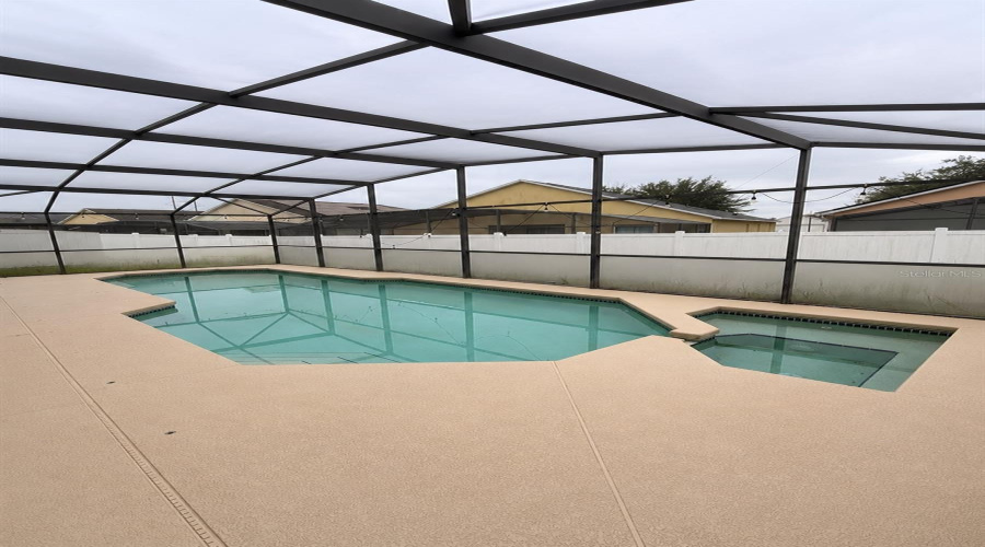 DAVENPORT, Florida 33837, 5 Bedrooms Bedrooms, ,3 BathroomsBathrooms,Residential,For Sale,SIGMUND,0,MFRS5155527