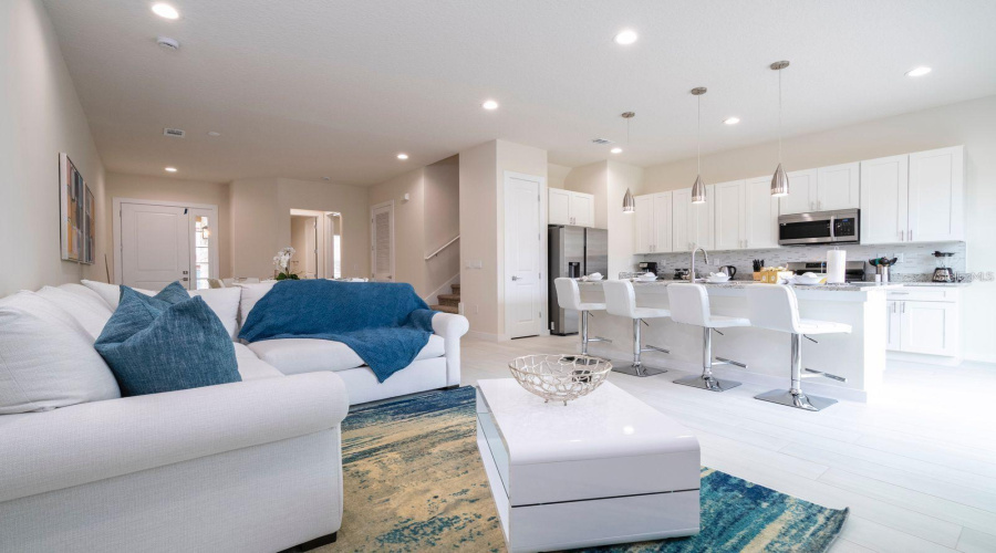 KISSIMMEE, Florida 34747, 5 Bedrooms Bedrooms, ,5 BathroomsBathrooms,Residential,For Sale,SUNFLOWER,0,MFRO6432671