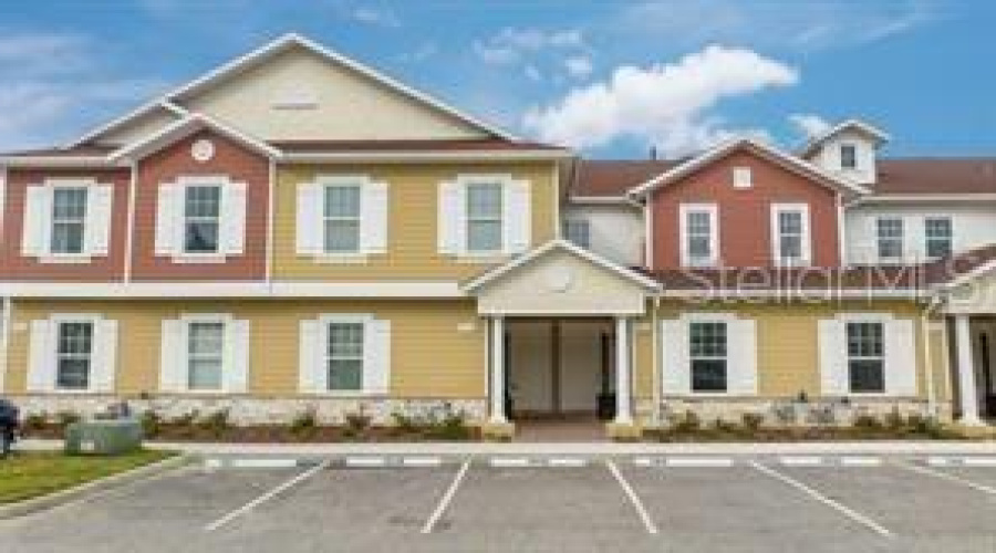 KISSIMMEE, Florida 34747, 5 Bedrooms Bedrooms, ,5 BathroomsBathrooms,Residential,For Sale,SUNFLOWER,0,MFRO6432671