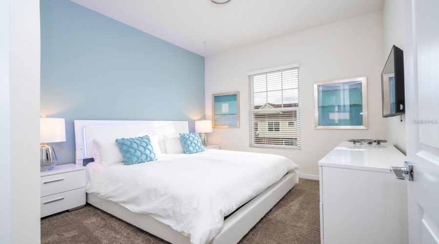 KISSIMMEE, Florida 34747, 5 Bedrooms Bedrooms, ,5 BathroomsBathrooms,Residential,For Sale,SUNFLOWER,0,MFRO6432671