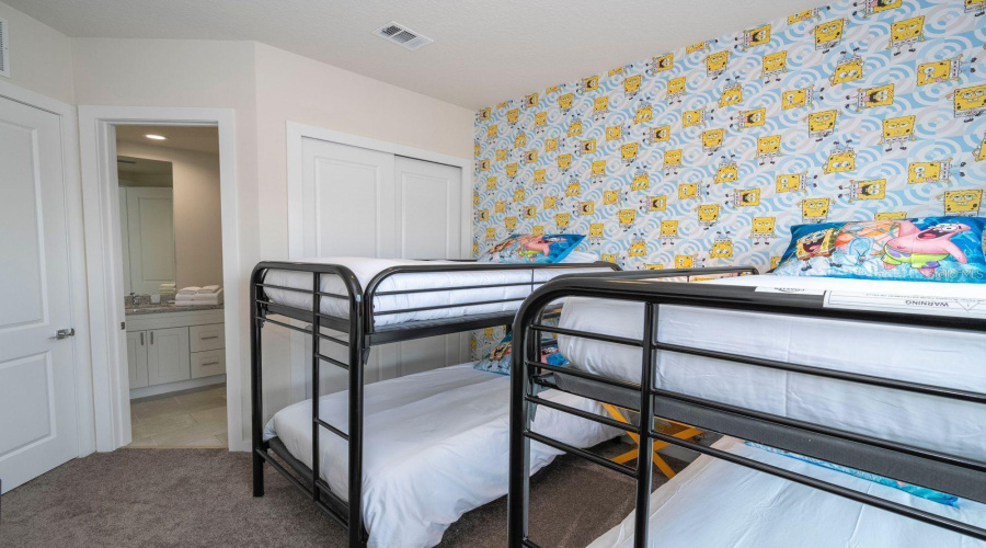 KISSIMMEE, Florida 34747, 5 Bedrooms Bedrooms, ,5 BathroomsBathrooms,Residential,For Sale,SUNFLOWER,0,MFRO6432671