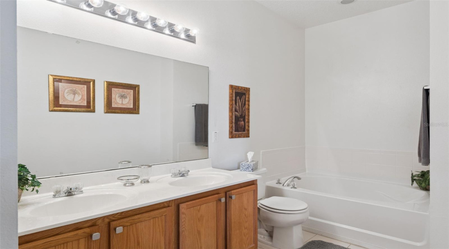 DAVENPORT, Florida 33896, 4 Bedrooms Bedrooms, ,3 BathroomsBathrooms,Residential,For Sale,PINE RIDGE,0,MFRS5155603