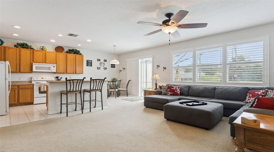 DAVENPORT, Florida 33896, 4 Bedrooms Bedrooms, ,3 BathroomsBathrooms,Residential,For Sale,PINE RIDGE,0,MFRS5155603