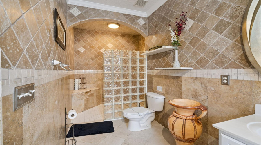 DAVENPORT, Florida 33897, 4 Bedrooms Bedrooms, ,2 BathroomsBathrooms,Residential,For Sale,GLENEAGLES DR,0,MFRO6433398