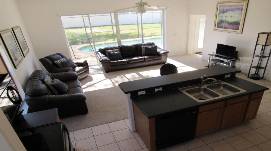 DAVENPORT, Florida 33837, 5 Bedrooms Bedrooms, ,3 BathroomsBathrooms,Residential,For Sale,CADIZ,0,MFRS5116937