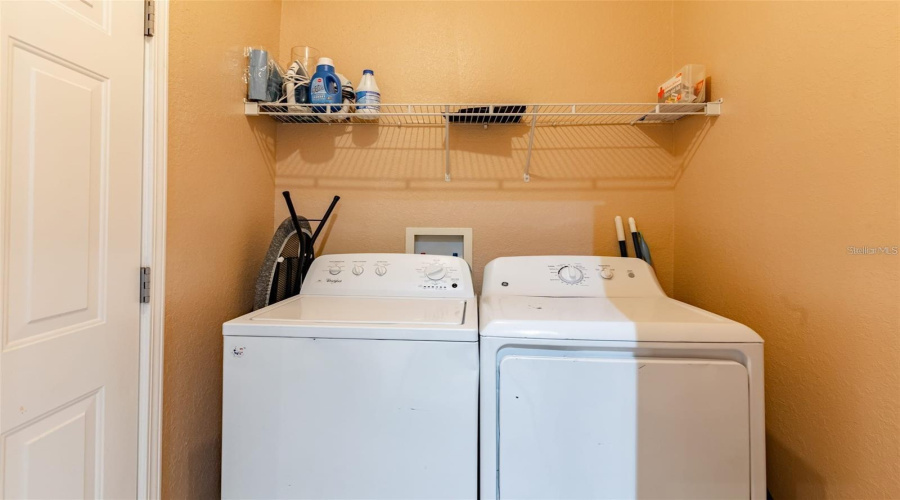 DAVENPORT, Florida 33896, 3 Bedrooms Bedrooms, ,2 BathroomsBathrooms,Residential,For Sale,TERRACE RIDGE,0,MFRTB8519395