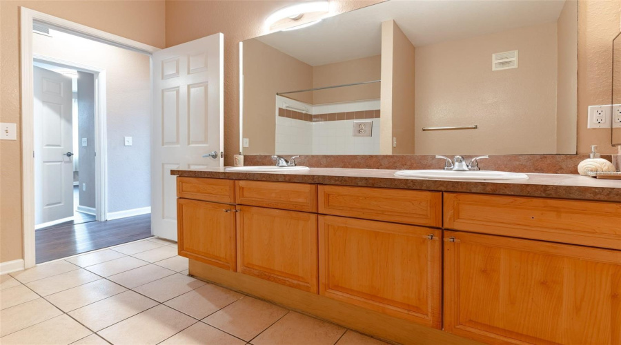 DAVENPORT, Florida 33896, 3 Bedrooms Bedrooms, ,2 BathroomsBathrooms,Residential,For Sale,TERRACE RIDGE,0,MFRTB8519395