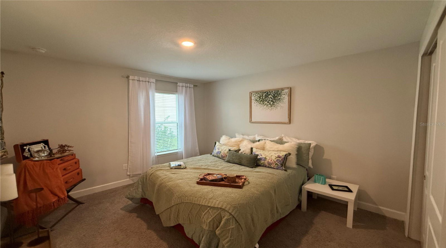 KISSIMMEE, Florida 34746, 4 Bedrooms Bedrooms, ,3 BathroomsBathrooms,Residential,For Sale,BEACON,0,MFRO6428476