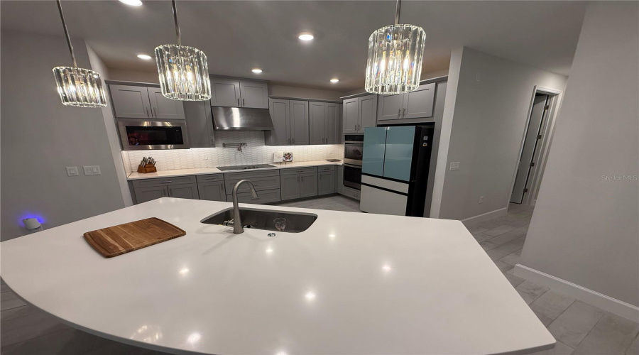 KISSIMMEE, Florida 34746, 4 Bedrooms Bedrooms, ,3 BathroomsBathrooms,Residential,For Sale,BEACON,0,MFRO6428476