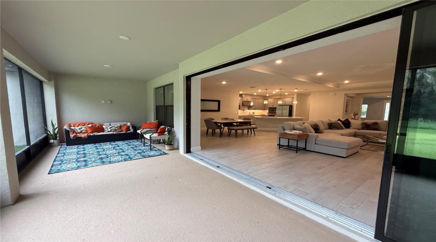 KISSIMMEE, Florida 34746, 4 Bedrooms Bedrooms, ,3 BathroomsBathrooms,Residential,For Sale,BEACON,0,MFRO6428476