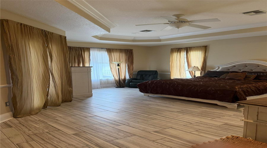 KISSIMMEE, Florida 34746, 5 Bedrooms Bedrooms, ,4 BathroomsBathrooms,Residential,For Sale,BUNKER VIEW,0,MFRO6433662