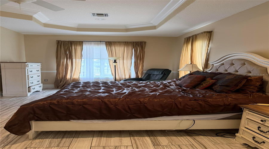 KISSIMMEE, Florida 34746, 5 Bedrooms Bedrooms, ,4 BathroomsBathrooms,Residential,For Sale,BUNKER VIEW,0,MFRO6433662