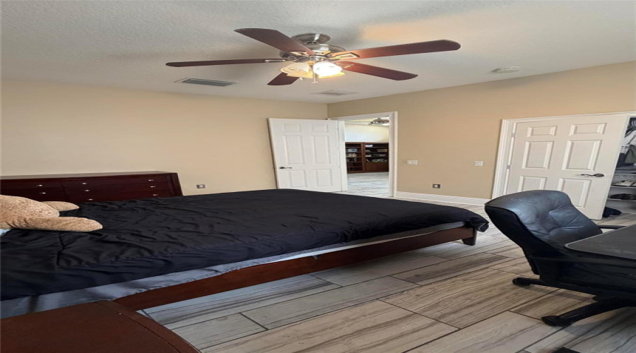 KISSIMMEE, Florida 34746, 5 Bedrooms Bedrooms, ,4 BathroomsBathrooms,Residential,For Sale,BUNKER VIEW,0,MFRO6433662