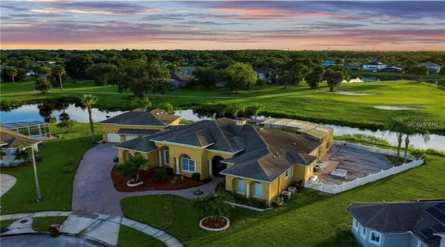 KISSIMMEE, Florida 34746, 5 Bedrooms Bedrooms, ,4 BathroomsBathrooms,Residential,For Sale,BUNKER VIEW,0,MFRO6433662