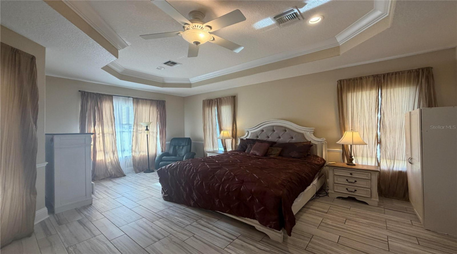 KISSIMMEE, Florida 34746, 5 Bedrooms Bedrooms, ,4 BathroomsBathrooms,Residential,For Sale,BUNKER VIEW,0,MFRO6433662