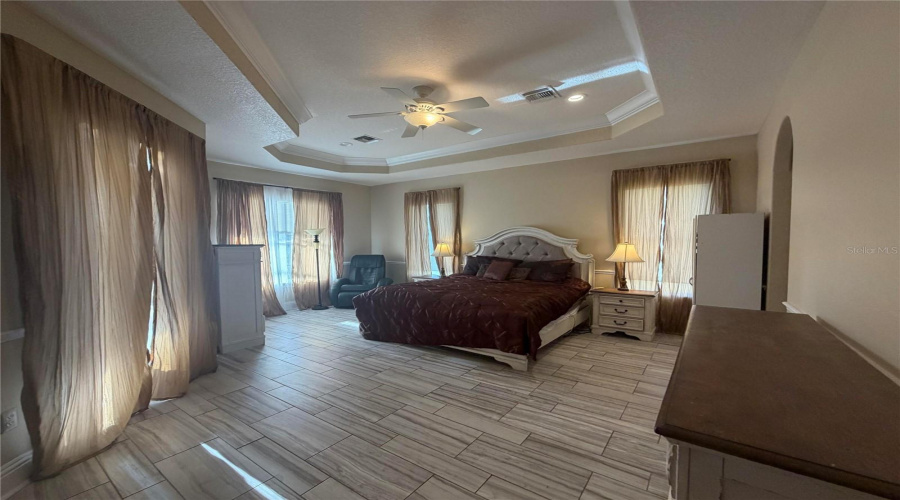 KISSIMMEE, Florida 34746, 5 Bedrooms Bedrooms, ,4 BathroomsBathrooms,Residential,For Sale,BUNKER VIEW,0,MFRO6433662