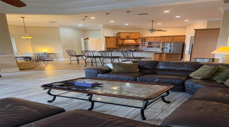 KISSIMMEE, Florida 34746, 5 Bedrooms Bedrooms, ,4 BathroomsBathrooms,Residential,For Sale,BUNKER VIEW,0,MFRO6433662