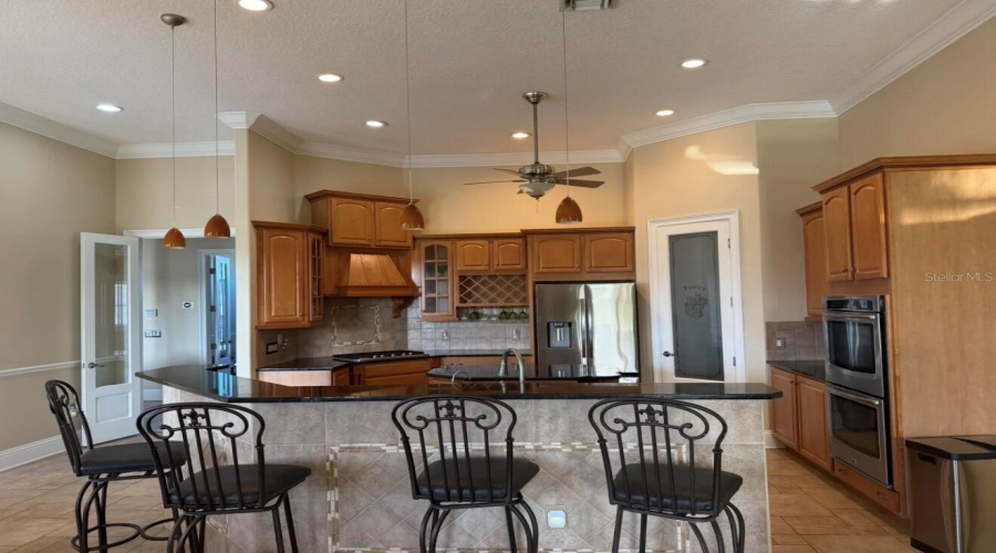 KISSIMMEE, Florida 34746, 5 Bedrooms Bedrooms, ,4 BathroomsBathrooms,Residential,For Sale,BUNKER VIEW,0,MFRO6433662