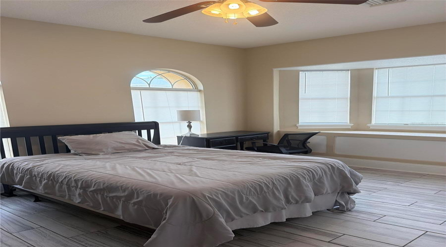 KISSIMMEE, Florida 34746, 5 Bedrooms Bedrooms, ,4 BathroomsBathrooms,Residential,For Sale,BUNKER VIEW,0,MFRO6433662