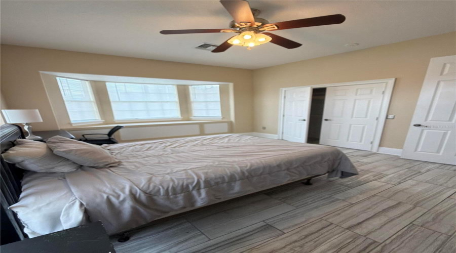KISSIMMEE, Florida 34746, 5 Bedrooms Bedrooms, ,4 BathroomsBathrooms,Residential,For Sale,BUNKER VIEW,0,MFRO6433662