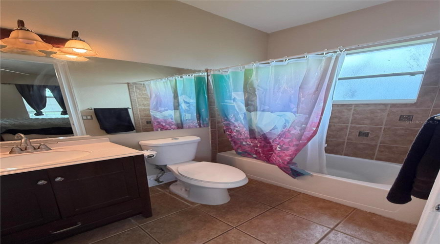 KISSIMMEE, Florida 34746, 5 Bedrooms Bedrooms, ,4 BathroomsBathrooms,Residential,For Sale,BUNKER VIEW,0,MFRO6433662