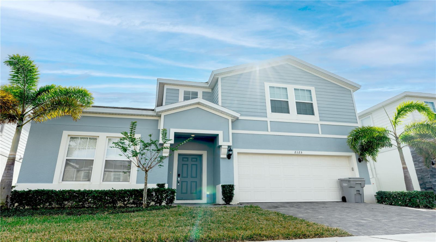 DAVENPORT, Florida 33897, 8 Bedrooms Bedrooms, ,6 BathroomsBathrooms,Residential,For Sale,LELANI,0,MFRO6431292