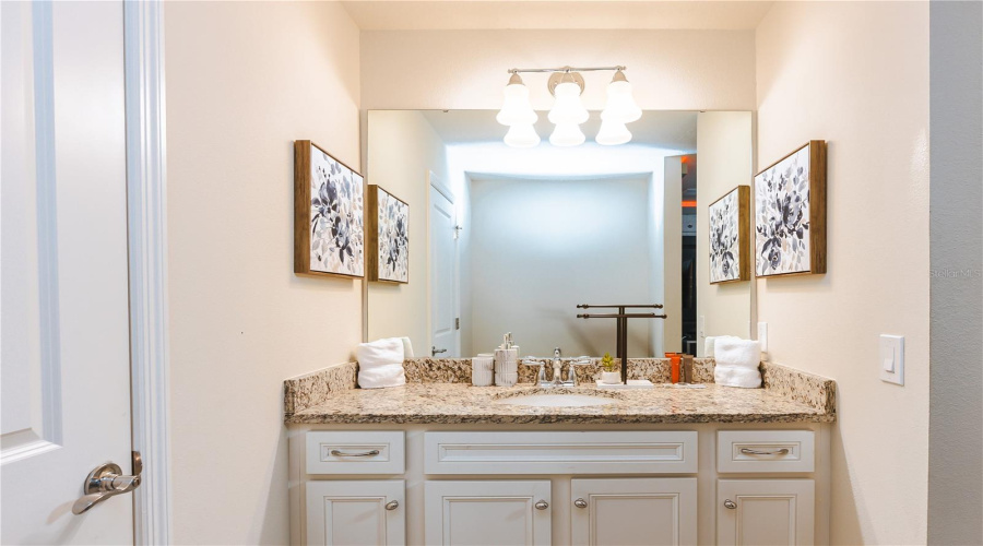DAVENPORT, Florida 33897, 8 Bedrooms Bedrooms, ,6 BathroomsBathrooms,Residential,For Sale,LELANI,0,MFRO6431292