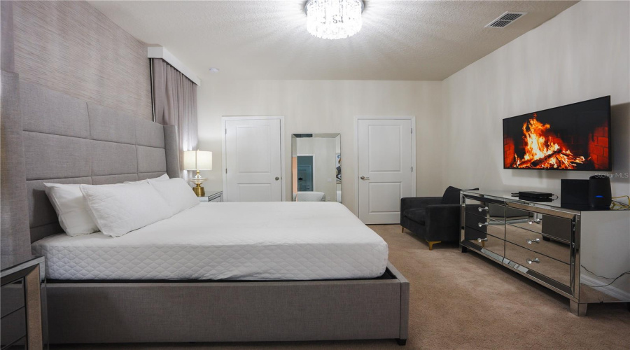 DAVENPORT, Florida 33897, 8 Bedrooms Bedrooms, ,6 BathroomsBathrooms,Residential,For Sale,LELANI,0,MFRO6431292