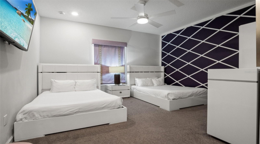 DAVENPORT, Florida 33837, 13 Bedrooms Bedrooms, ,10 BathroomsBathrooms,Residential,For Sale,OAK BLOSSOM,0,MFRO6433819