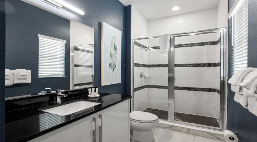 DAVENPORT, Florida 33837, 13 Bedrooms Bedrooms, ,10 BathroomsBathrooms,Residential,For Sale,OAK BLOSSOM,0,MFRO6433819
