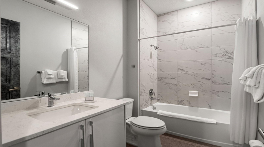 DAVENPORT, Florida 33837, 13 Bedrooms Bedrooms, ,10 BathroomsBathrooms,Residential,For Sale,OAK BLOSSOM,0,MFRO6433819