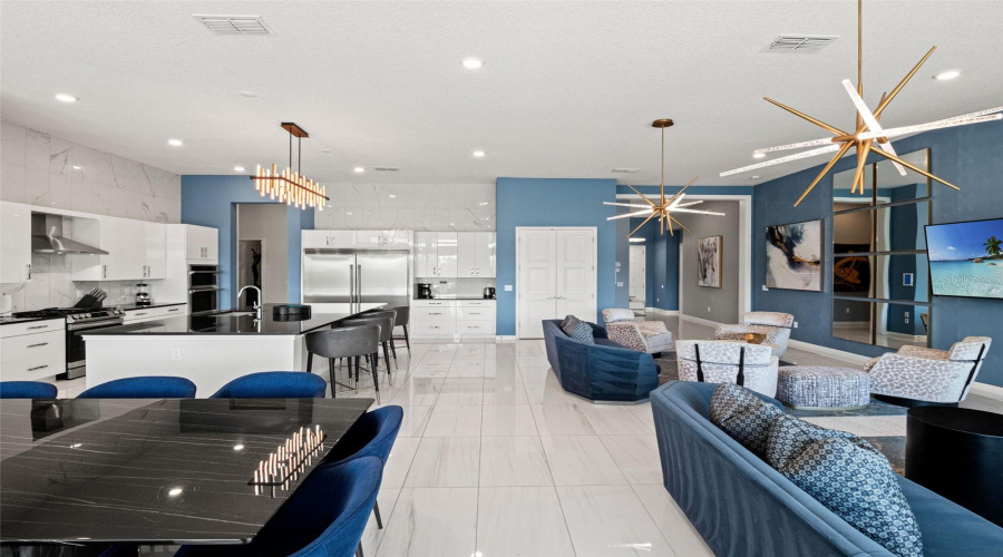 DAVENPORT, Florida 33837, 13 Bedrooms Bedrooms, ,10 BathroomsBathrooms,Residential,For Sale,OAK BLOSSOM,0,MFRO6433819
