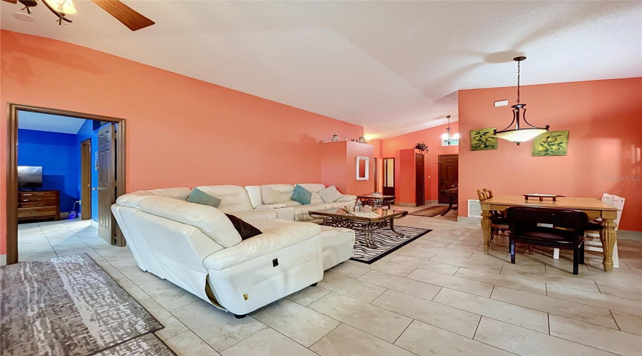 DAVENPORT, Florida 33837, 3 Bedrooms Bedrooms, ,2 BathroomsBathrooms,Residential,For Sale,HEATHER HILL,0,MFRP4939595