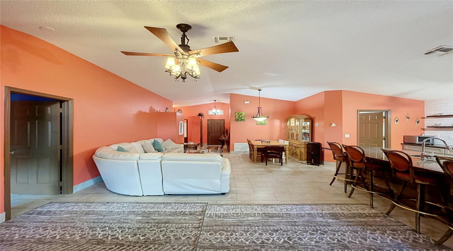 DAVENPORT, Florida 33837, 3 Bedrooms Bedrooms, ,2 BathroomsBathrooms,Residential,For Sale,HEATHER HILL,0,MFRP4939595