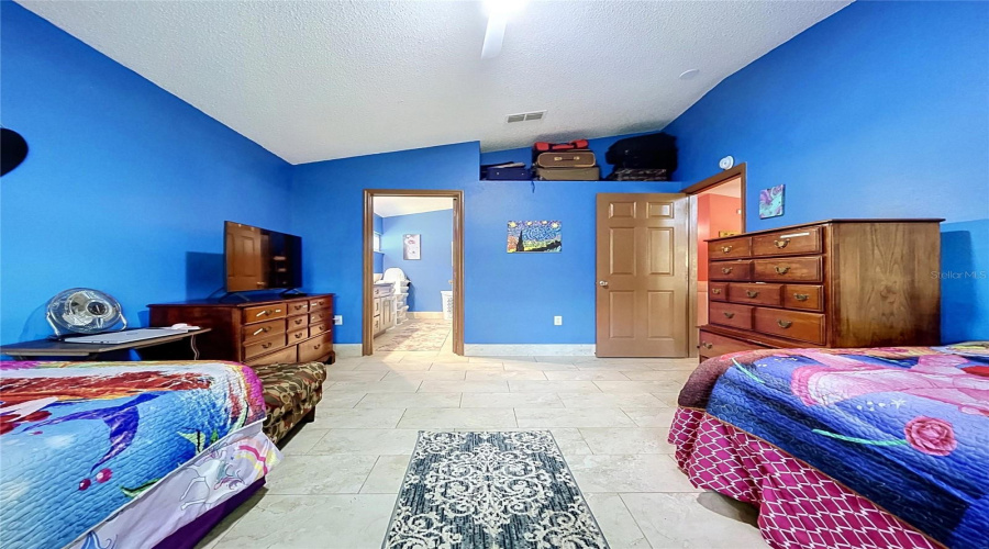DAVENPORT, Florida 33837, 3 Bedrooms Bedrooms, ,2 BathroomsBathrooms,Residential,For Sale,HEATHER HILL,0,MFRP4939595