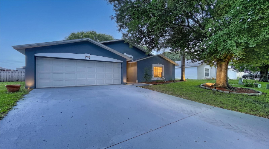 DAVENPORT, Florida 33837, 3 Bedrooms Bedrooms, ,2 BathroomsBathrooms,Residential,For Sale,HEATHER HILL,0,MFRP4939595