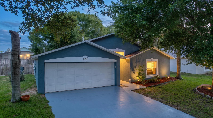 DAVENPORT, Florida 33837, 3 Bedrooms Bedrooms, ,2 BathroomsBathrooms,Residential,For Sale,HEATHER HILL,0,MFRP4939595