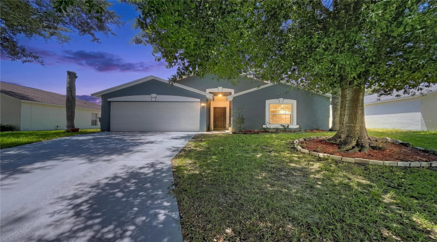 DAVENPORT, Florida 33837, 3 Bedrooms Bedrooms, ,2 BathroomsBathrooms,Residential,For Sale,HEATHER HILL,0,MFRP4939595