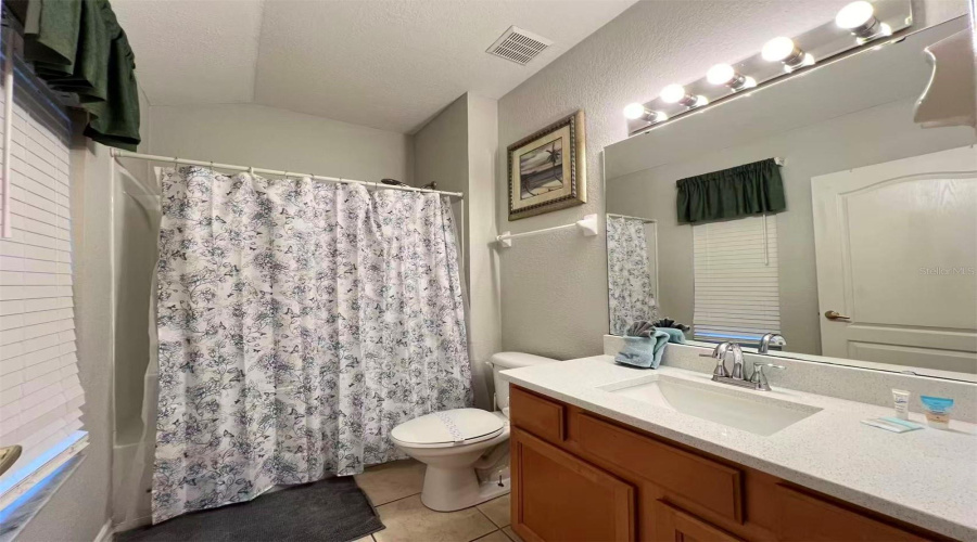 KISSIMMEE, Florida 34746, 5 Bedrooms Bedrooms, ,3 BathroomsBathrooms,Residential,For Sale,CARAVELLE,0,MFRO6408587
